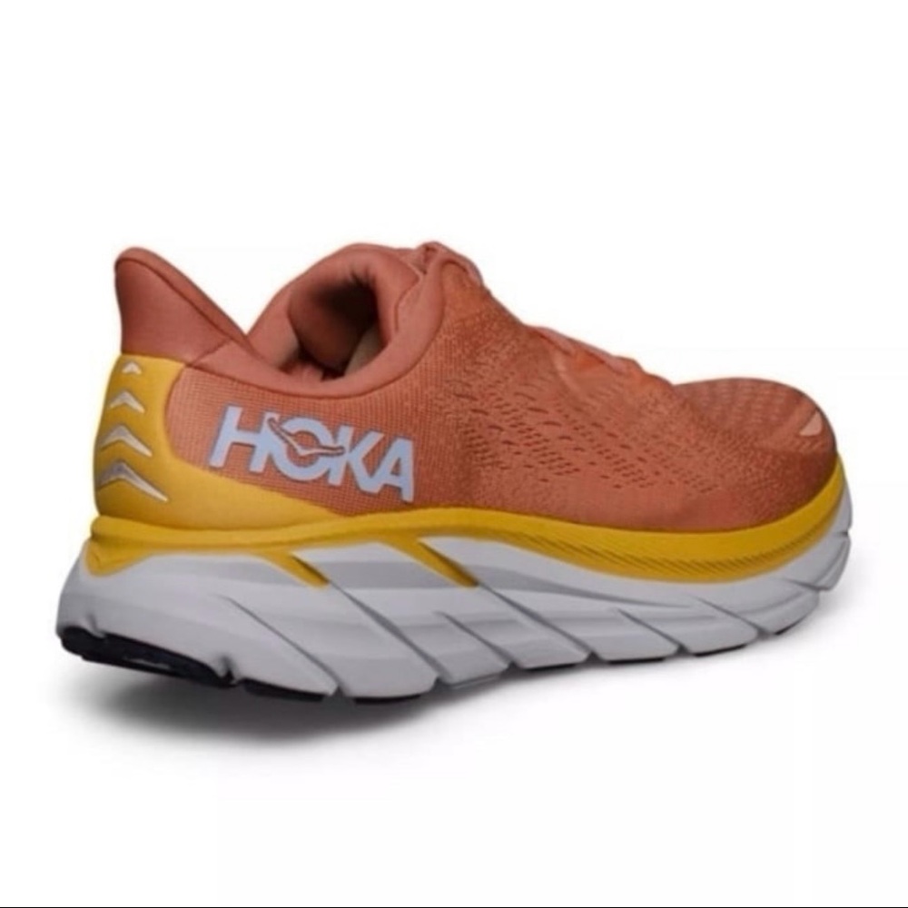 NWOT HOKA ONE CLIFTON 8 WIDE SUN BAKED/SHELL CORAL RUNNING SHOES SIZE US 9.5
